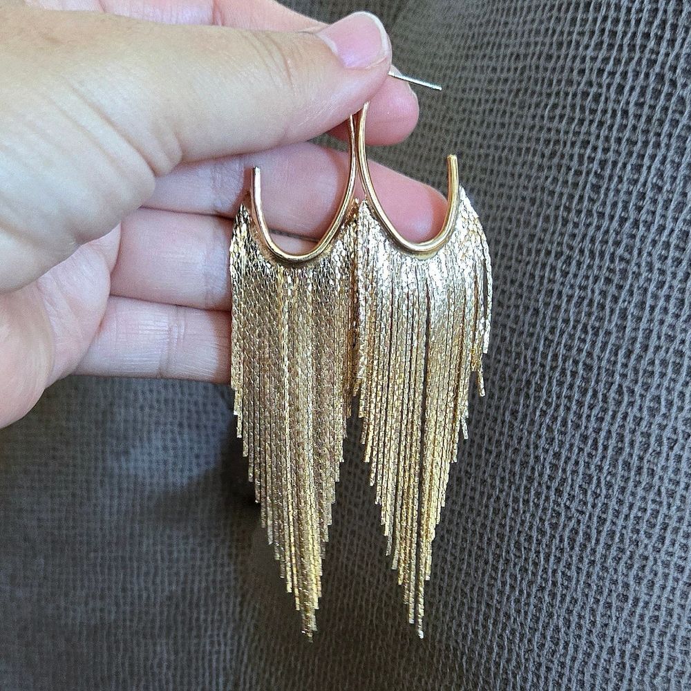House🏠 of Harlow 1960 Dangling Gold💛 Cobra🐍 Chain⛓ Tassels Earrings - Picture 4 of 15